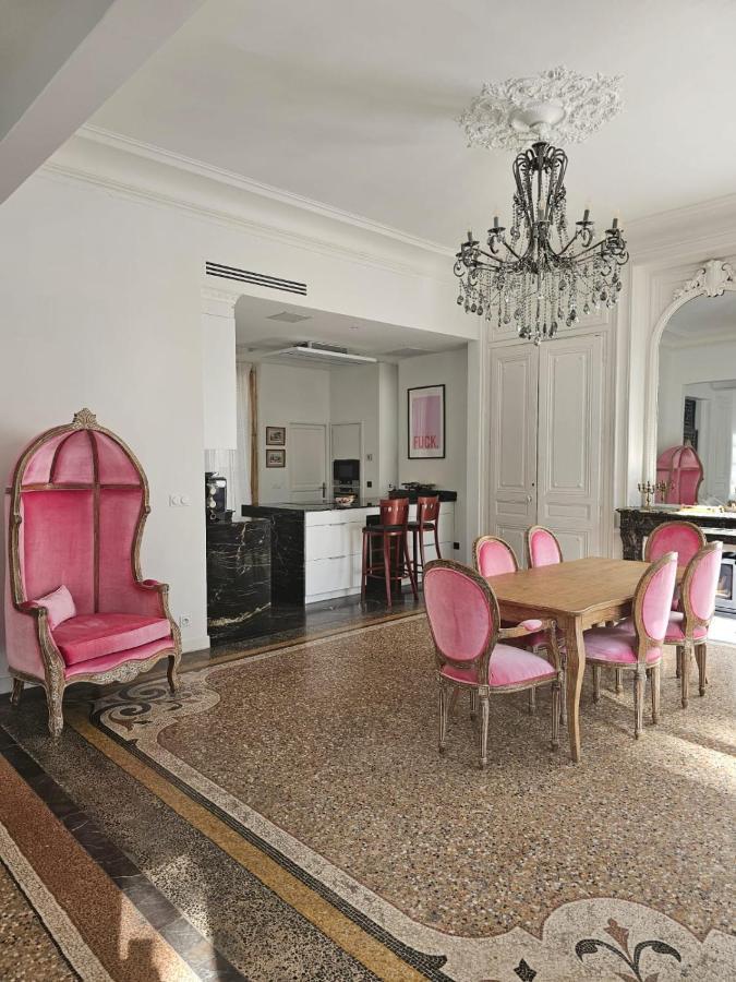 Chateau Grandclement Lyon Villeurbanne Niveau Rdc - Tresor Cache En Ville Avec Vue Piscine Et Parc Вийёрбан Экстерьер фото