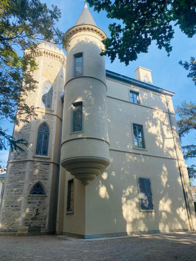 Chateau Grandclement Lyon Villeurbanne Niveau Rdc - Tresor Cache En Ville Avec Vue Piscine Et Parc Вийёрбан Экстерьер фото